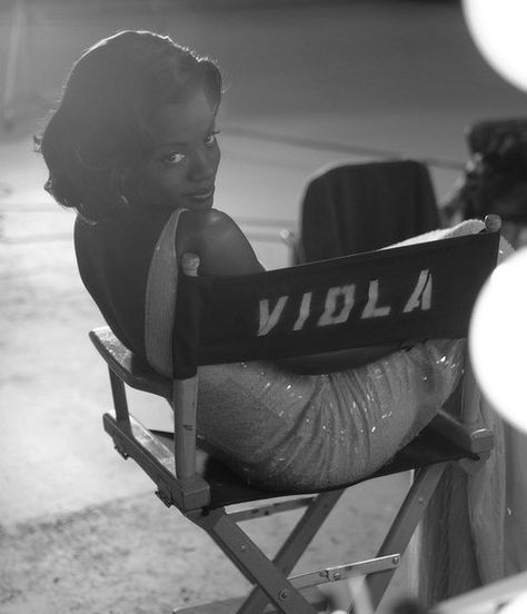 Viola Davis Black Hollywood Glamour, Black Glamour, Oh My Goddess, Black Actresses, Viola Davis, Vintage Black Glamour, Black Hollywood, Black Femininity, Hollywood Walk Of Fame Star