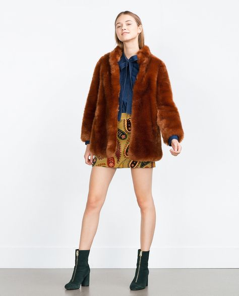 Margot Tenenbaum Margot Tenenbaum Costume, Outerwear Trends, Coat Trends, Halloween Costume Ideas, Fashion People, Fashion Colours, Faux Fur Coat, Who What Wear, Outerwear Women