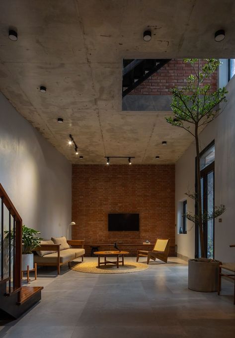 Small Brick House, Brick Interior Design, Industrial Minimalist Interior, Brick Living Room, Brick Interior, Modern Small House Design, Minimal House Design, Brick Architecture, Minimalist Interior Design