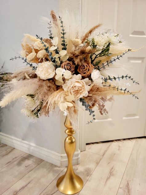 Bronze Centerpieces Wedding, Brown Party Centerpieces, Bunny Tail Wedding Decor, Brown Floral Arrangements, Boho Arrangements, Boho Centerpieces, Tall Vase Arrangements, Boho Centerpiece, Champagne Wedding Colors