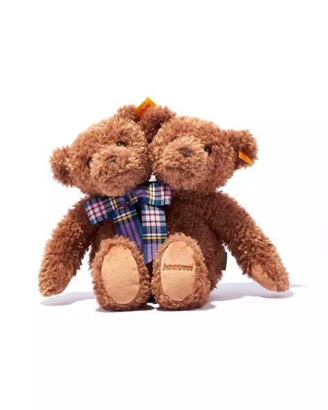 Heaven by Marc Jacobs Drops Two-Headed Steiff Teddy Bear National Teddy Bear Day, Heaven Marc Jacobs, Heaven By Marc Jacobs, Marc Jacobs Logo, German Toys, Steiff Teddy Bear, Valentine's Week, Bear Shop, Bear Tattoo