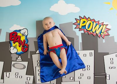 6 Month Baby Picture Ideas Boy, Superman Baby, Baby Superhero, Monthly Baby Photos, Newborn Photography Poses, Baby Boy Photography, Baby Shower Invitaciones, Heart Surgery, Country Kids