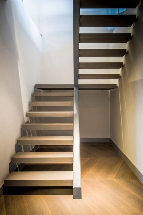 Space Saving Staircase, Spiral Stairs Design, Staircase Interior Design, Staircase Design Modern, Stairs In Living Room, Building Stairs, Stairs Architecture, Stairway Design, Stairs Design Modern