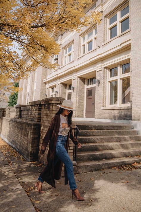 FALL IN MICHIGAN Peninsula Chicago, Sheryl Luke, Fall In Michigan, Chicago Fall, Walk In Wonderland, Stitch Fix Outfits, Chicago Style, Grown Women, Outfits 2022