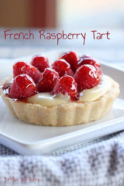 Mini Custard Tarts, Raspberry Custard Tart, Raspberry Tart Recipe, Raspberry Tartlets, French Tart, Raspberry Tart, Raspberry Tarts, Mint Cookies, Mini Tart