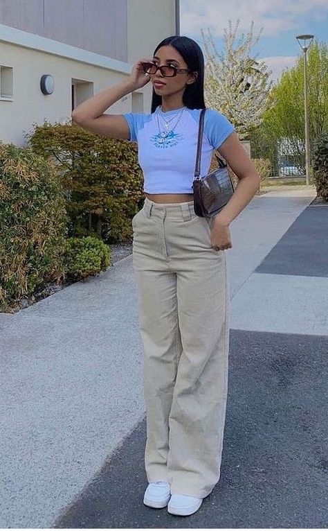 Ideas De Outfits Aesthetic, Beige Trousers Outfit, Ideas De Outfits, Trousers Outfit, Baby Tee, Outfits Aesthetic, Follow Me, Trousers