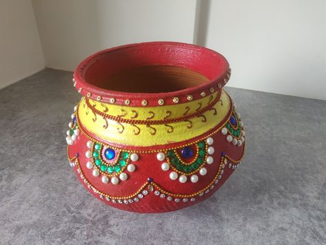 Krishna Janmashtami Krishna Pot Decoration, Pot Decoration For Marriage, Matka Painting For Janmashtami, Dahi Handi Decoration Ideas, Krishna Matki Decoration, Handi Decorations, Dahi Handi Decoration, Janmashtami Matki Decoration, Matki Decoration Ideas For Janmashtami