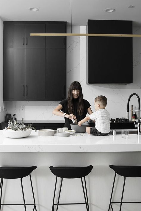 Home Tour: Black, White & Badass on apartment 34 #home #style #interiordesign Monochrome Kitchen, Minimal Monochrome, Wood Floor Pattern, White Apartment, Wood Parquet Flooring, Kitchen Design Color, Black And White Interior, Kitchen Concepts, Cute Kitchen