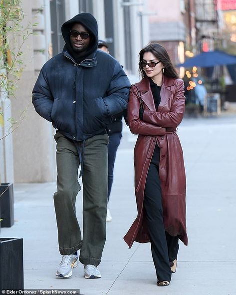 Emily Ratajkowski and Stephane Bak share a passionate hug while out for date in New York City after being spotted kissing in Paris | Daily Mail Online Stephane Bak, Emily Ratawosky Outfits, Emily Ratawosky, Emily Ratajkowski Style Winter, Emily Ratajkowski Style Street, Green Trainers, Emily Ratajkowski Style, Mountain Outfit, Long Leather Coat