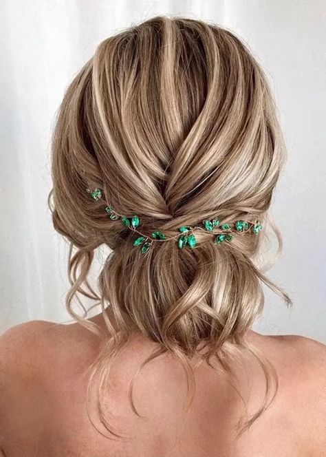 Gorgeous Emerald Green Hair Vine Gold Bridal Wedding Hair - Etsy Country Wedding Hairstyles, Prom Hair Jewelry, Hair Accessories For Bride, Emerald Green Hair, Accessories For Bride, Emerald Hair, Elegance Hair, Olive Hair, Hair Ornaments Wedding