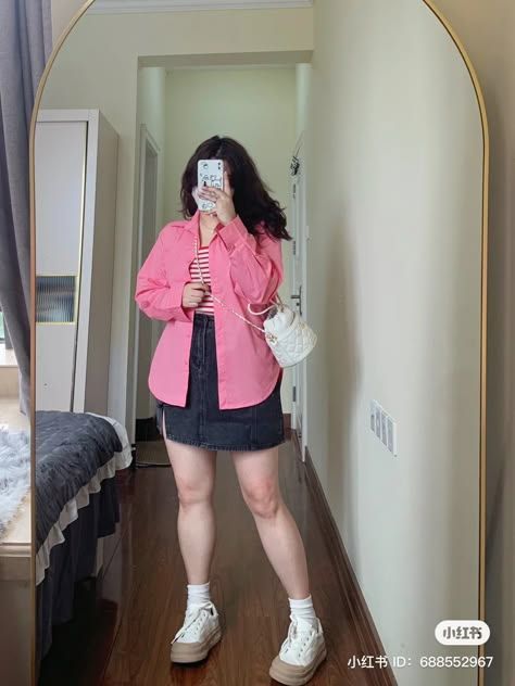 Pink Outfits Midsize, Girly Outfits Curvy, Outfit For Chubby Girls, Chubby Outfits, Plus Size Concert Outfit, Chubby Outfit Ideas, Concert Outfit Plus Size, Plus Size Korean Fashion, Curvy Fashion Summer