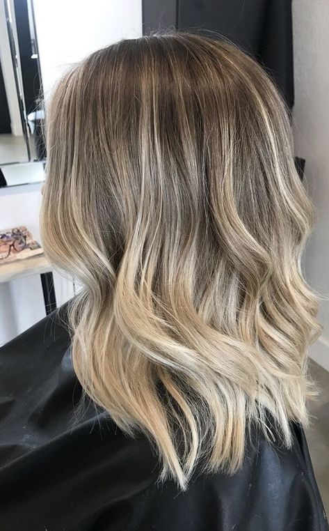 Blonde Balayage Mid Length, Balayage Straight Hair, Blonde Hair With Roots, Hair Color Ideas For Fall, Warm Scarves, Blonde Hair Transformations, Blond Balayage, Spring Hair Color, Dirty Blonde Hair