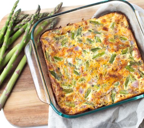 Ham And Asparagus, Ham And Egg Casserole, Asparagus Egg, Asparagus Frittata, Asparagus Casserole, Cheesy Ham, Ham Casserole, Brunch Casserole, Ham And Eggs