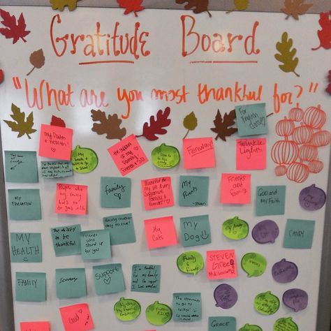 Classroom Gratitude Wall, Thank You Bulletin Board Ideas, Thankful Board For Work, Gratitude Decorations, Gratitude Wall Ideas For Work, Thanksgiving White Board Ideas, Gratitude Board For Office, Thanksgiving Work Ideas, Thanksgiving At Work