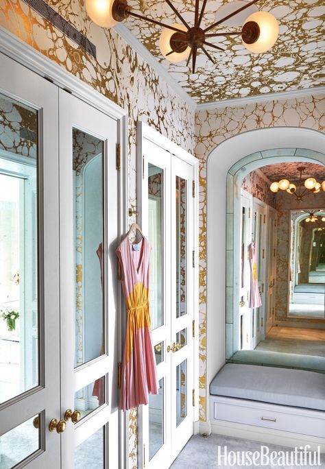 Closet Closet Ceiling, Wallpaper Closet, Elegant Apartment, Celerie Kemble, Dressing Design, Wallpaper Ceiling, Manhattan Apartment, Apartment Tour, Dream Closets