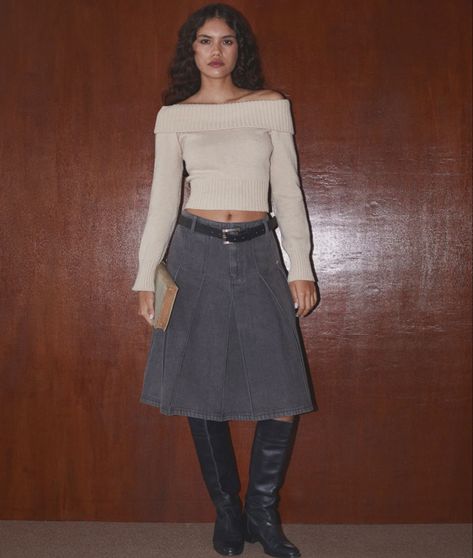 Midi Skirt Outfit Aesthetic, Librarian Chic Outfits, Pleated Midi Skirt Outfit, Gray Skirt Outfit, Skirt Outfits Aesthetic, Denim Pleated Skirt, Grey Pleated Skirt, Pleated Skirt Outfit, 귀여운 음식 그림