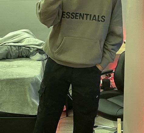 Grey Essentials Hoodie Outfit Men, Mens Gray Hoodie Outfit, Essentials Hoodie Outfit Man, Cozy Fit Gray Hoodie For Streetwear, Men’s Grey Hoodie Outfit, Essentials Hoodie Outfit Men, Essentials Hoodie Outfit, Gray Hoodie Outfit, Gray Fleece-lined Hoodie For Streetwear