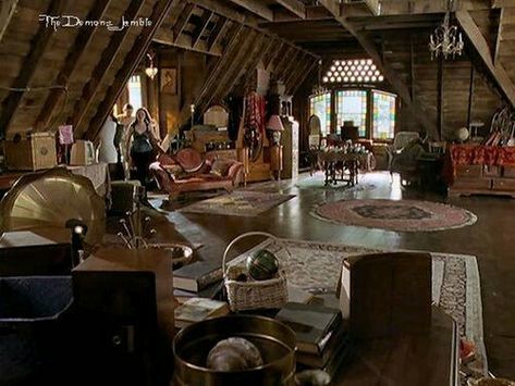 Charmed Attic, Charmed Manor, Charmed House, Halliwell Manor, Charmed Fashion, Piper Halliwell, Practical Magic House, Charmed 1998, Witchy House