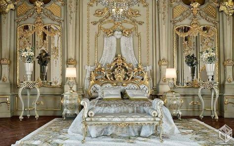 luxury bed designs4 Royal Bedrooms, بيوت ملكية, Italian Classic Furniture, Classic Bedroom Furniture, King Size Bedroom Sets, Royal Bed, Royal Bedroom, Gold Rooms, Luxury Bedroom Furniture