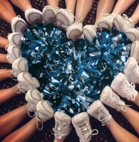 Pom Poms Aesthetic, Cheerleading Outfits Aesthetic, Cheer Photo Poses, Cheer Photo, Blue Pom Poms, Sideline Cheer, Cheer Photography, Cheer Posters, Cheer Pom Poms