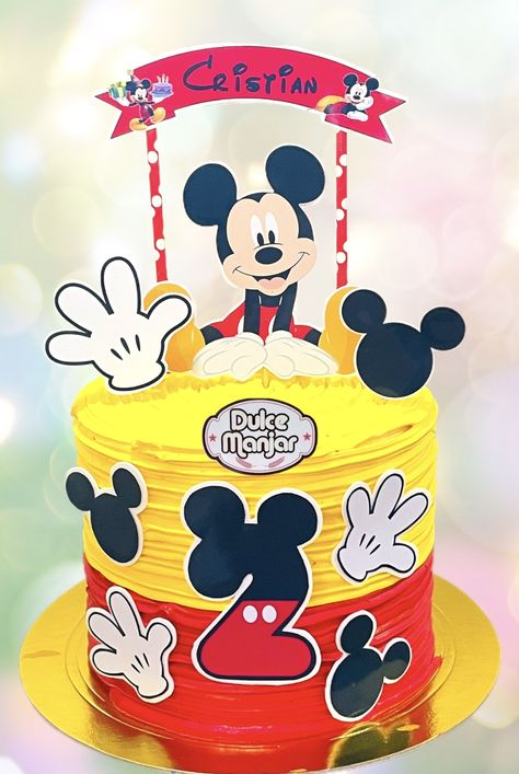 Mickey Mouse Cake For Boys, Pastel Mickey Mouse, Mouse Birthday Cake, Mickey Mouse Birthday Cake, Baby Boy Birthday Cake, Fiesta Mickey Mouse, Mickey Mouse Clubhouse Birthday Party, Mickey Mouse Clubhouse Birthday, Mickey Mouse Cake