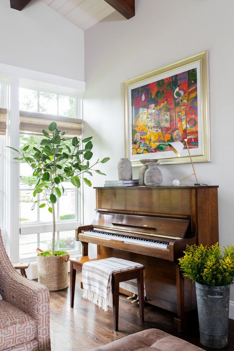 Shorewood — Ricki Stevens Design Music Corner Living Room, Small Piano Room, Piano Room Design, Family Music Room, Modern Music Room, Stylish Apartment Decor, Piano Room Decor, Piano Living Rooms, Home Music Rooms