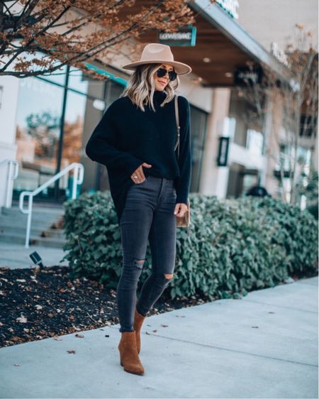 Becky Hillyard, Cella Jane, Mia Mia, Hippie Fashion, Sweater Tunic, Mode Casual, Cooler Look, Family Picture, Picture Outfits