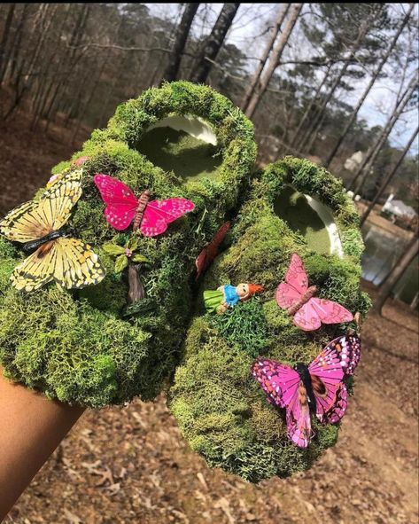 Moss Shoes, Cute Slides, Crocs Fashion, Moss Covered, Trendy Shoes Sneakers, Pretty Shoes Sneakers, Earthy Outfits, Fresh Shoes, Shoe Ideas