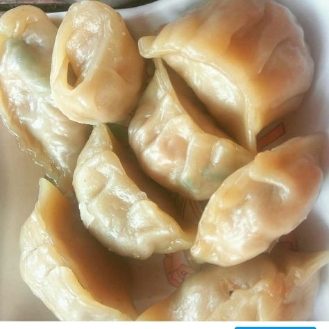 Momos Picture, Pork Cabbage, Momos Recipe, Dhaka City, Homemade Foods, Pork And Cabbage, Chinese Dumplings, Soya Bean, Chilli Sauce