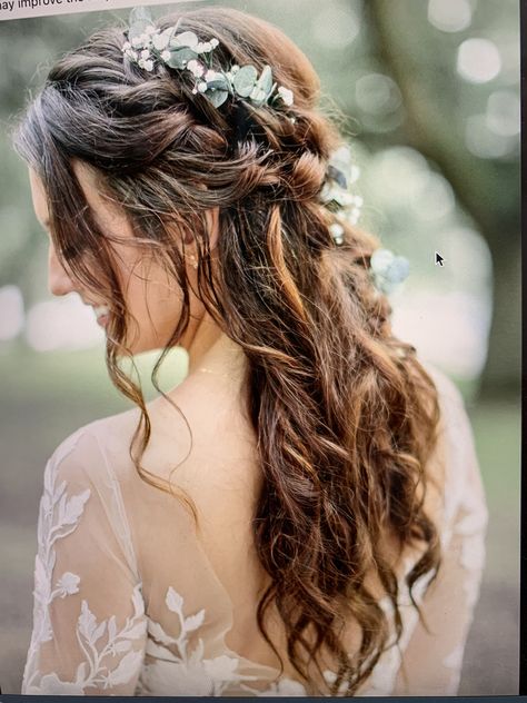 Bride Makeup Natural, Bride Hairstyles Updo, Witchy Hair, Flower Crown Hairstyle, Curly Wedding Hair, Bridal Hair Flowers, Wedding Hair Flowers, Braided Hairstyles For Wedding, Desert Wedding