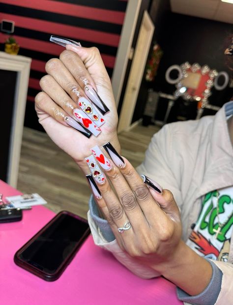 Las Vegas Acrylic Nails, Ace Spade Nails, Playing Cards Nail Design, Vegas Theme Nails Ideas, Card Game Nails, Casino Theme Nails Las Vegas, Ace Of Spades Nail Design, Queen Of Hearts Nails Acrylic, Ace Card Nails