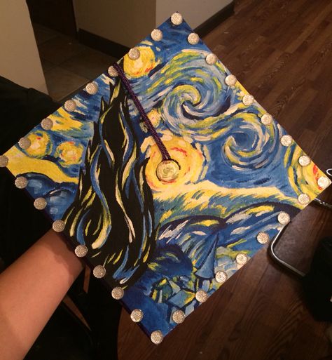 Starry Night Graduation Cap, Van Gogh Graduation Cap, Grad Cap Decorated, Graduation Cap Decoration Diy, College Graduation Cap Decoration, Grad Hat, Senior Stuff, Grad Cap Designs, Cap Decoration