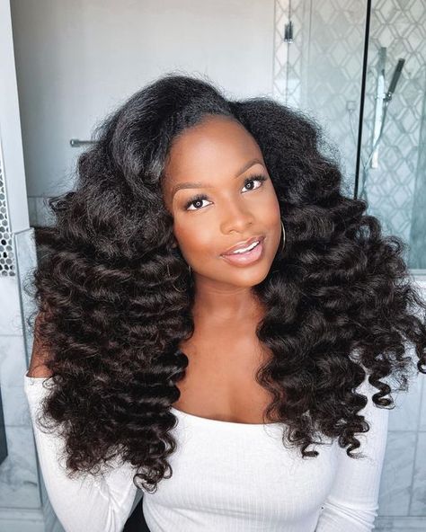 Heat Free® Hair on Instagram: "This mood is everything and we're kicking off our Annual Spring Sale weekend with nothing, but wand curls. 🌺 Swipe 👉🏿 for our fave curl wanded looks from all textures and shop the SPRING SALE NOW. Save 20% off SITEWIDE. Sale ends Monday, May 30th at 11:59 PM EST so shop your favorite textures before they're gone 💃🏽💃🏽💃🏽 Use code: Spring2022 at checkout. Pictured: 1️⃣ For Koils Goddess U-Part Wig 2️⃣ For Kurls Collection 24" 3️⃣ For Kinks Clip Ins 24" 4️⃣ Bl Heat Free Hair, Heat Free Hairstyles, Natural Hair Wedding, Frontal Lace Wig, Hd Lace Wig, Wig For Black Women, Sitewide Sale, Natural Curls Hairstyles, Natural Hair Beauty