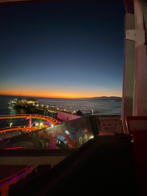 Santa Monica Pier Sunset, Santa Monica Pier Night, Santa Monica Beach, California Sunset, Ur Mom, Santa Monica Pier, Future Life, Pacific Ocean, Beach Sunset