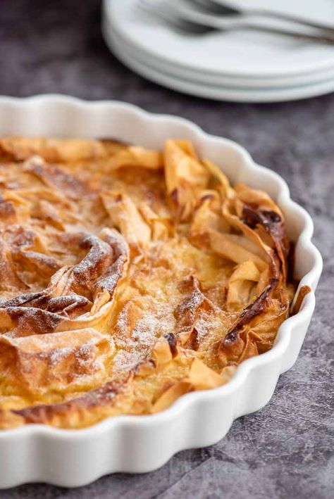 Filo Custard Pie, Filo Pie Recipes, Vanilla Custard Pie Recipe, Vanilla Custard Pie, Filo Pastry Recipes, Filo Pie, Phyllo Recipes, Custard Pie Recipe, Custard Desserts