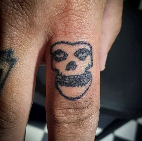 Outlined Tattoos, Domo Kun Tattoo, Horror Finger Tattoos, Hatchet Man Tattoos, Punk Finger Tattoos, Misfits Tattoo Ideas, Patch Tattoos, Creepy Finger Tattoos, Goth Finger Tattoo Ideas