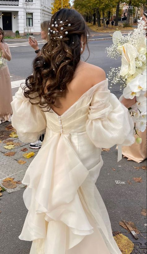 Hair Down Low Back Wedding Dress, Bridal Hair With Bangs And Veil, Bridal Hairstyles With Bangs, Hairstyles For Backless Dress, Engagement Hairstyles, Open Back Wedding Dress, Back Wedding Dress, Civil Ceremony, Wedding Hairstyle