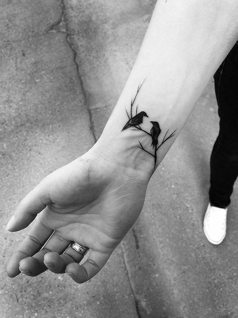 Polish Tattoo Artist Shows The Beauty Of Imperfection With Her Sketch Tattoos (10+ Pics) Polish Tattoos, Bird Tattoo Wrist, Tato Henna, Wrist Tattoos For Guys, Crow Tattoo, Men Tattoos, Cat Tattoos, Raven Tattoo, Small Wrist Tattoos