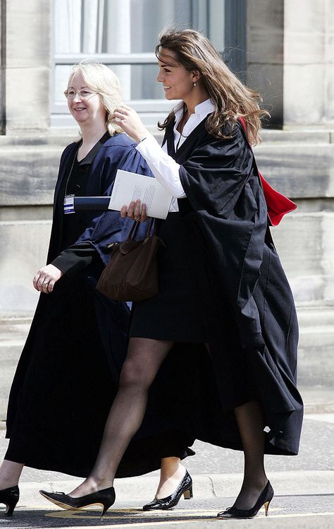 ST ANDREWS, SCOTLAND - JUNE 23: New graduate Kate Middleton, the girlfriend of Prince William, wears a traditional gown to the graduation ceremony at St Andrew's University to collect her degree in St Andrew's on June 23, 2005, England. (Photo by Tim Graham/Getty Images) Oxford Graduation Gown, Graduation Gown Outfit, Academic Robes, University Of St Andrews, Traditional Gown, Princess Katherine, Photos Of Prince, Kate And Meghan, Prince Charles And Camilla