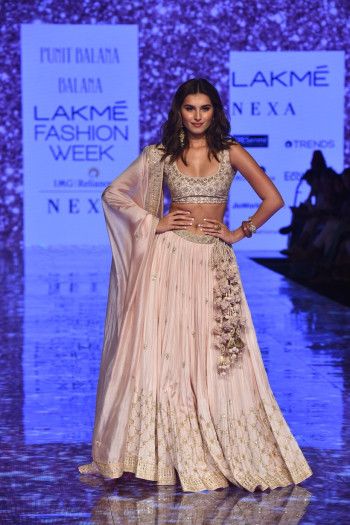 Lakme Fashion Week 2020, Heavy Lehenga, Gold Lehenga, Tara Sutaria, Raw Silk Lehenga, Pastel Outfit, Traditional Indian Outfits, Lakme Fashion Week, Bridal Fashion Week