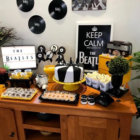 Beatles Party Decorations, Beatles Themed Party, Beatles Birthday Party, Artist Birthday Party, Beatles Birthday, Beatles Party, Artist Birthday, Party Setup, Party Celebration