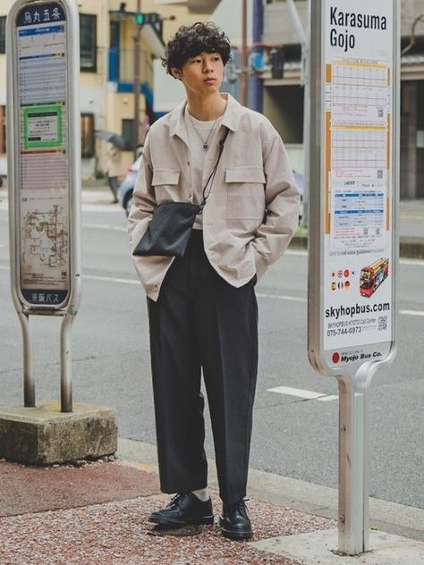 Korean Men Fashion Streetwear, Americana Fashion Men, Japanese Americana, Americana Outfits, Korean Men Fashion, Fashion Anak, Outfits Minimal, Japanese Mens Fashion, Asian Men Fashion