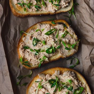 Salmon Sandwich Spread Wild Salmon Recipe, Salmon Spread, Salmon Sandwich, Canned Salmon, Sandwich Spread, Toasted Bread, Salmon Fish, Wild Salmon, Time Of The Day