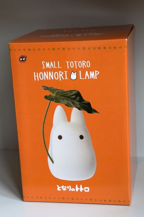 Cute Small Lamps, Totoro Items, Totoro Lamp, Small Totoro, Studio Ghibli Stuff, Studio Ghibli Art, Ghibli Art, Room Stuff, My Neighbor Totoro