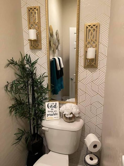 Small Half Bathroom Ideas Rental, Half Bath Rental Decor, Apartment Bathroom Decor Ideas Classy, Business Bathroom Ideas, Feminine Bathroom Decor Ideas, Restroom Decor Ideas, Bathtub Room, Chanel Bathroom, Church Bathroom