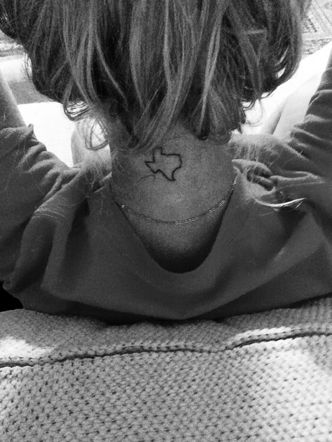 Texas Tattoo on back of neck lone star state southern country Tattoo On Back Of Neck, Land Tattoos, Geometric Tattoo Back, Texas Tattoo, Girl Neck Tattoos, Cowgirl Tattoos, Tattoo On Back, Texas Tattoos, Country Tattoos