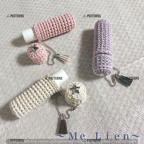 To get Crochet Keychain Pattern Don't forget to visit our website Crochet Star Ideas, Crochet Keychains, Crochet Keychain Pattern, Crochet Pouch, Crochet Business, Crochet Design Pattern, Kawaii Crochet, Pola Kristik, Beginner Crochet Projects