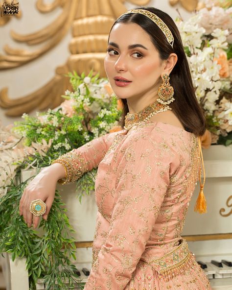 Black Bridal Dresses, Hania Aamir, Raw Silk Lehenga, Hania Amir, Latest Bridal Dresses, Beautiful Pakistani Dresses, Lawn Dress, Black Bridal, Pakistani Bridal Wear