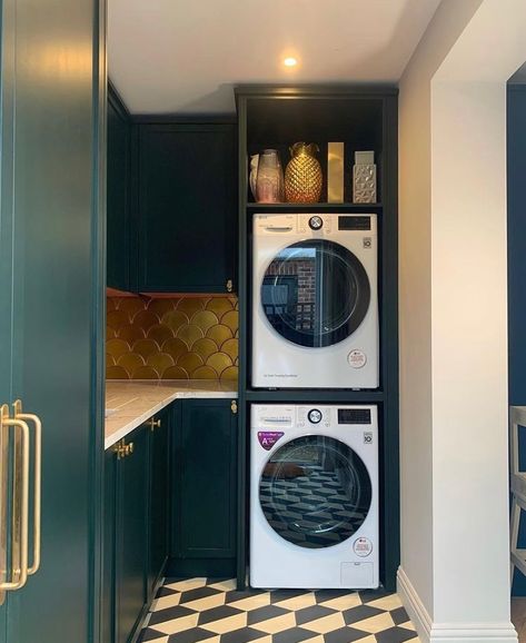 little spaces on Instagram: “space saving utility rooms ... A great idea for saving space in your utility room is to stack your washing machine and dryer, which, when…” Chic Kitchen Ideas, Boot Room Utility, Utility Space, Utility Room Storage, Little Spaces, Small Utility Room, Utility Room Designs, Small Utility, Laundry Room/mud Room