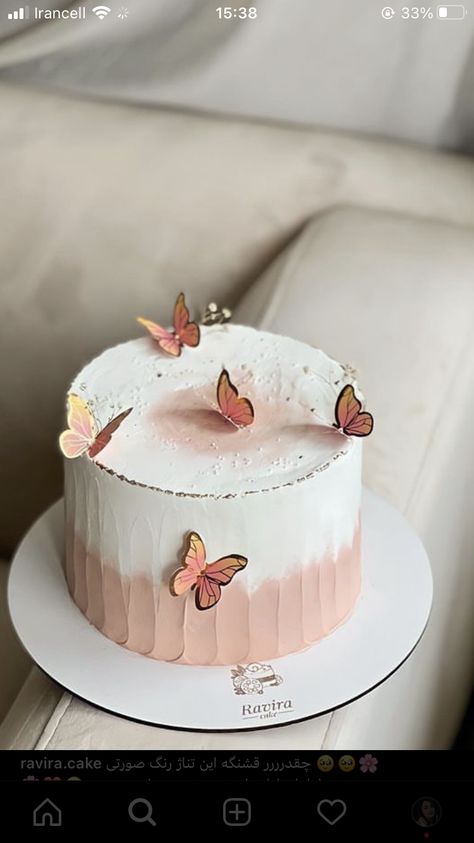 Simple Butterfly Cake Designs, Simple Butterfly Cake, Butterfly Cake Design, Graduation Cake Ideas, Latest Birthday Cake, Beautiful Cake Designs, Cupcake Cake Designs, Simple Cake Designs, Funny Birthday Cakes